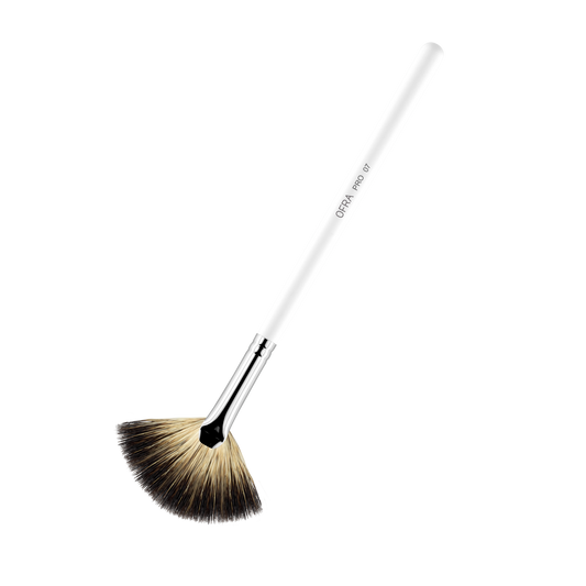 Brush #7 - Highlighting Fan - Trending Wellness Store