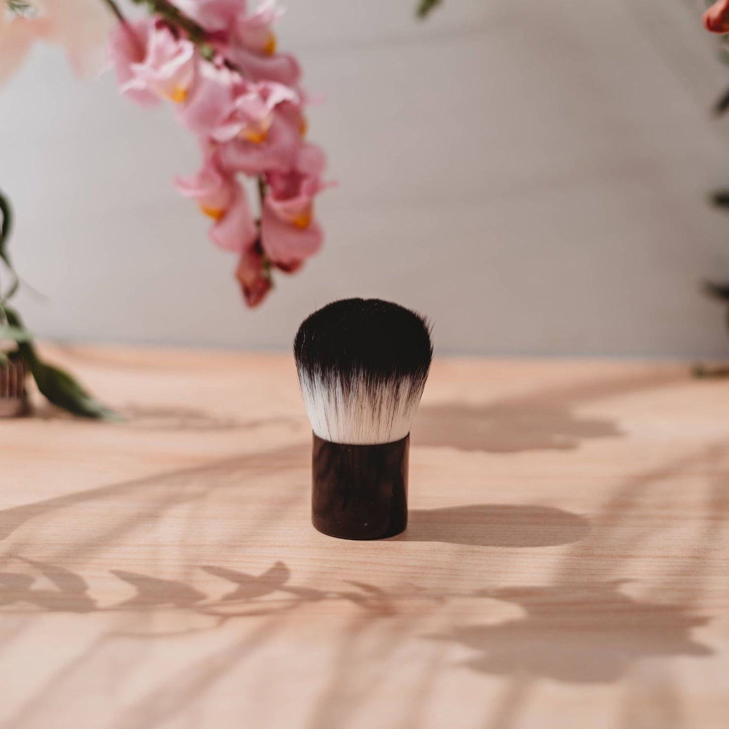 Kabuki Brush for Self Tanner — Precision Blending Tool - Trending Wellness Store
