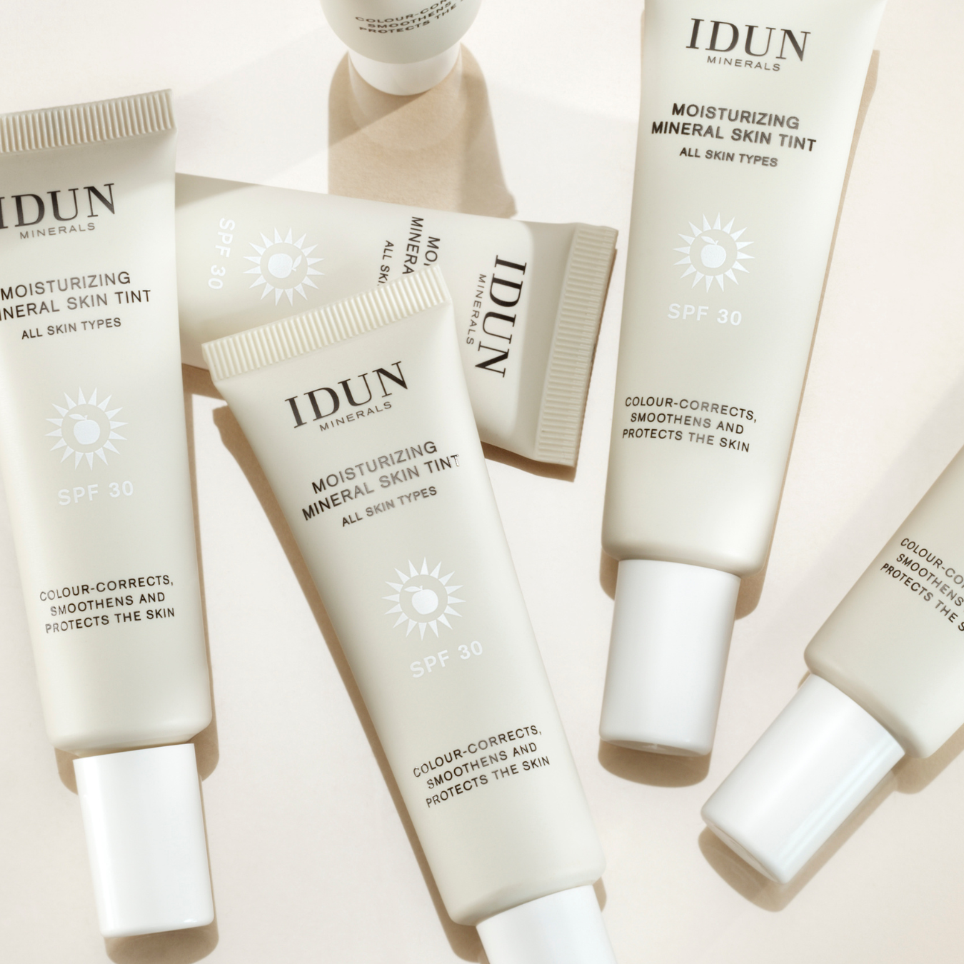 MOISTURIZING MINERAL SKIN TINT - Trending Wellness Store