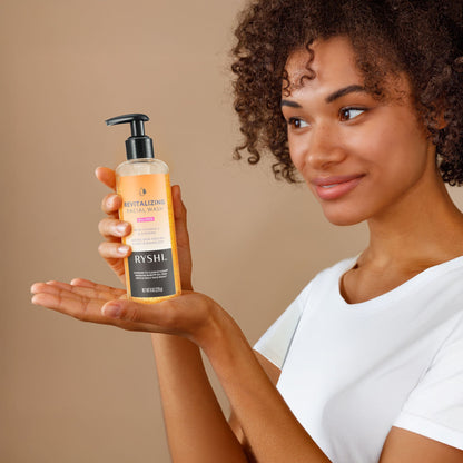 Revitalizing Facial Wash – Daily Refreshment for Your Skin - Trending Wellness Store