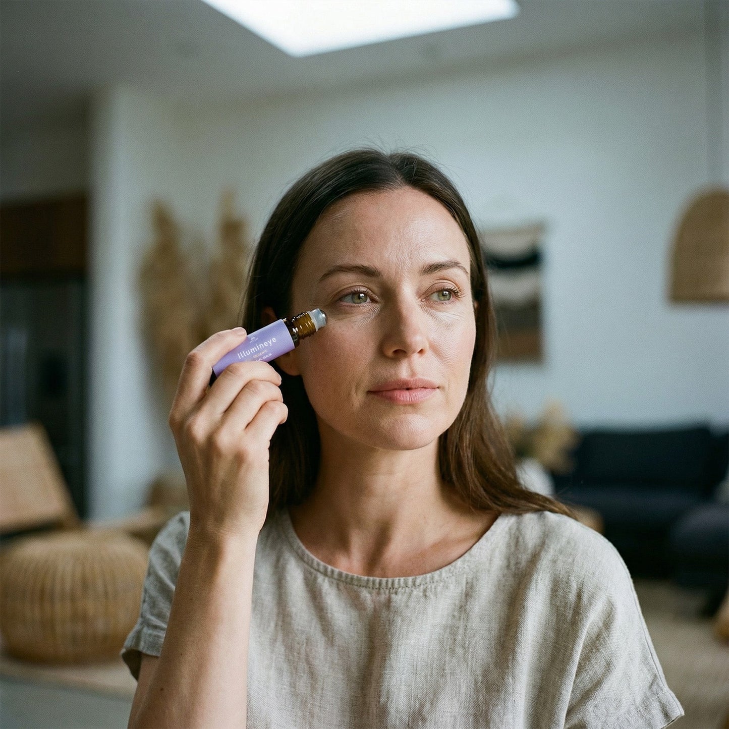 ILLUMINEYE: Roll on Enhanced Castor Blend for Face and Neck